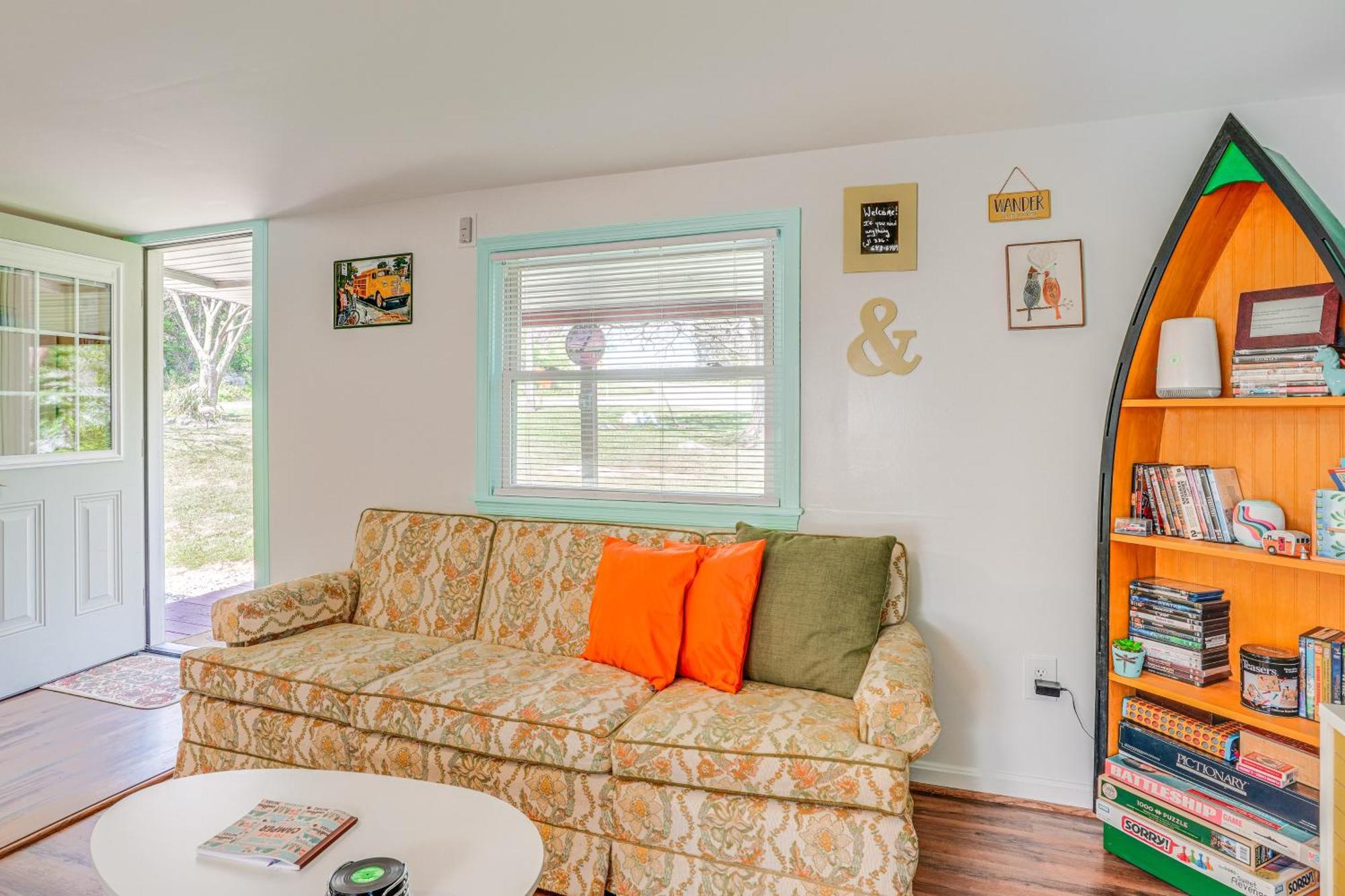 Waterfront Virginia Retreat With Canoe, Pets Welcome Rileyville المظهر الخارجي الصورة